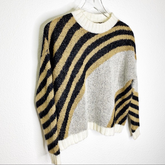 NWT Niccolari Cropped Sweater - Picture 2 of 5